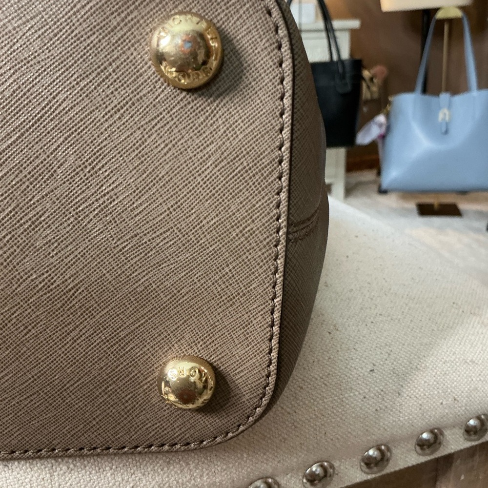Michael Kors Jet Set Travel Saffiano Leather Tote - Picture 10 of 12